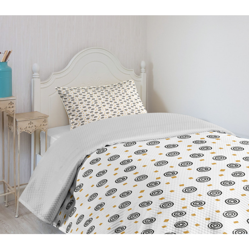 Bullseye Circle Design Bedspread Set