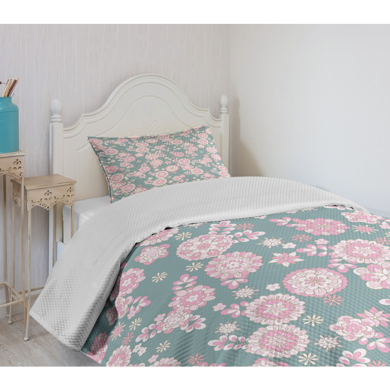 Romantic Pastel Foliage Bedspread Set