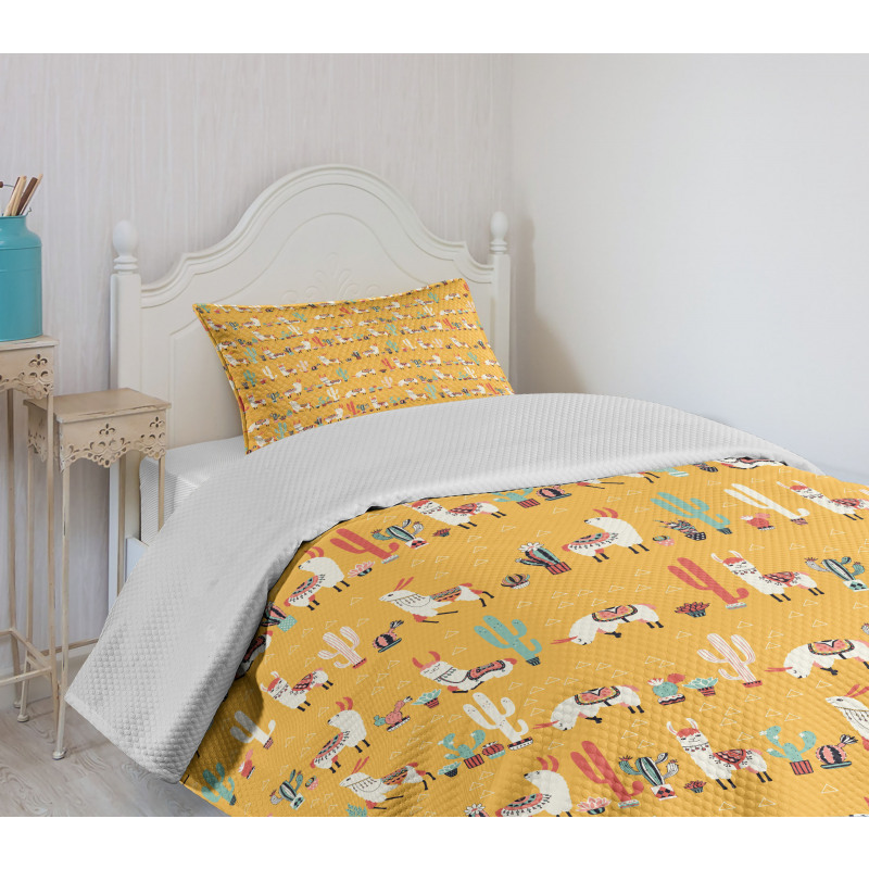 Doodle Animals Ethnic Bedspread Set