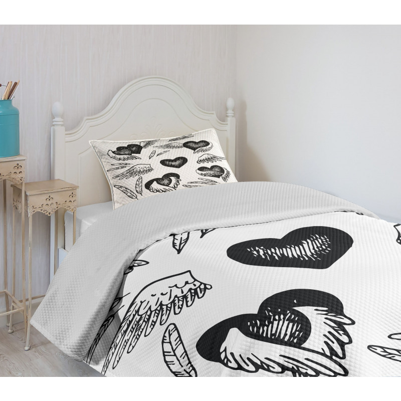 Romantic Hearts Wings Bedspread Set