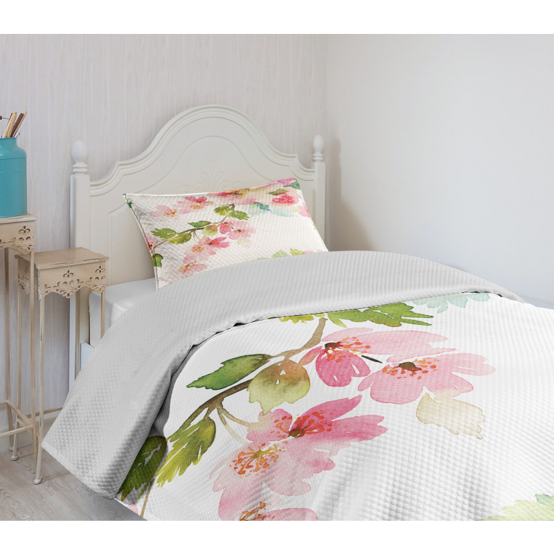 Innocent Delicate Nature Bedspread Set