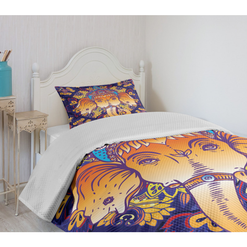 Petal and Leaf Design Bedspread Set