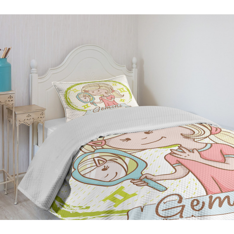 Girl with Mirror Bedspread Set