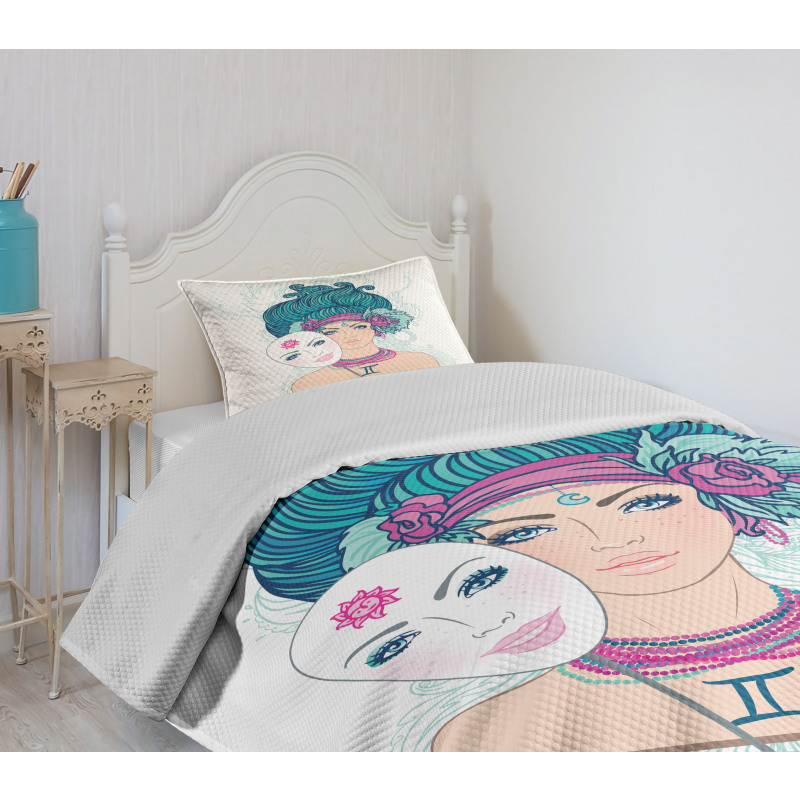 Young Lady Mask Bedspread Set