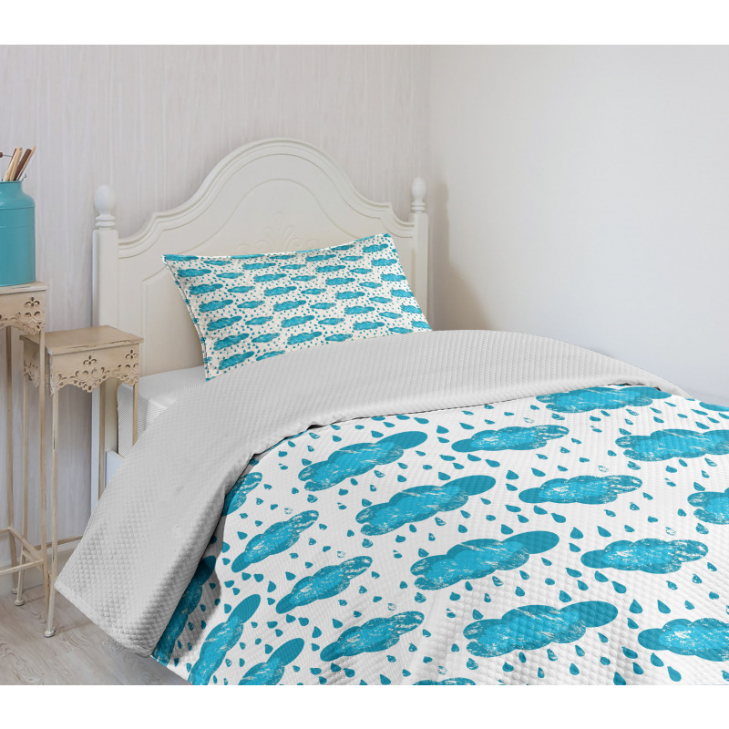 Raining Clouds Bedspread Set