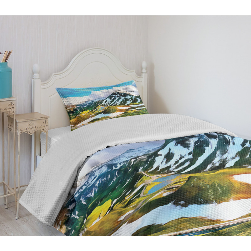 Peaks Covered with Snow Bedspread Set