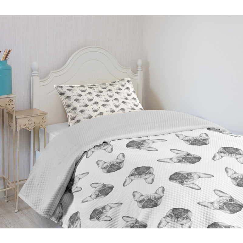 Monochrome Sketch Faces Bedspread Set