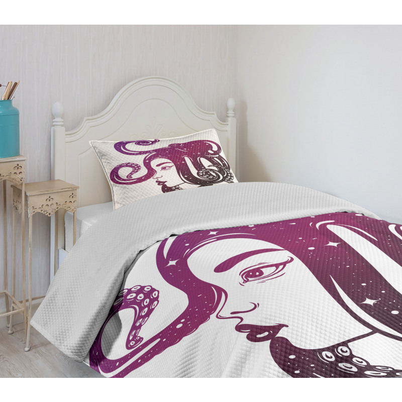 Girl Portrait Artwork Bedspread Set