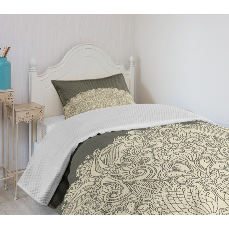 Floral Half Mandala Bedspread Set