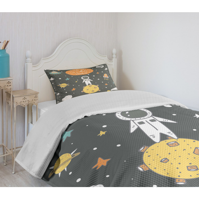 Doodle Astronaut Bedspread Set