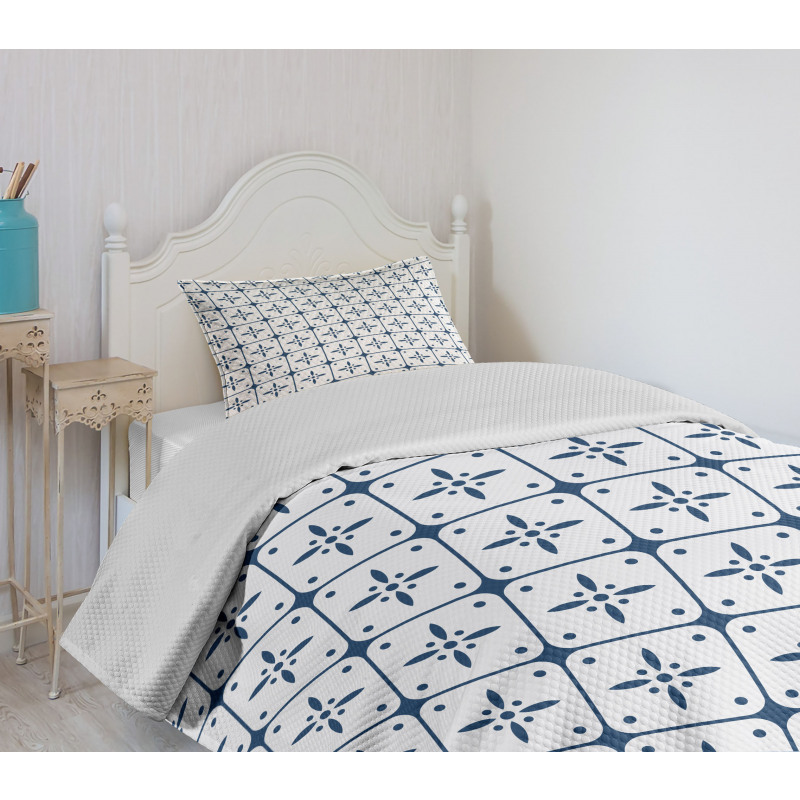 Classical Delft Pattern Bedspread Set