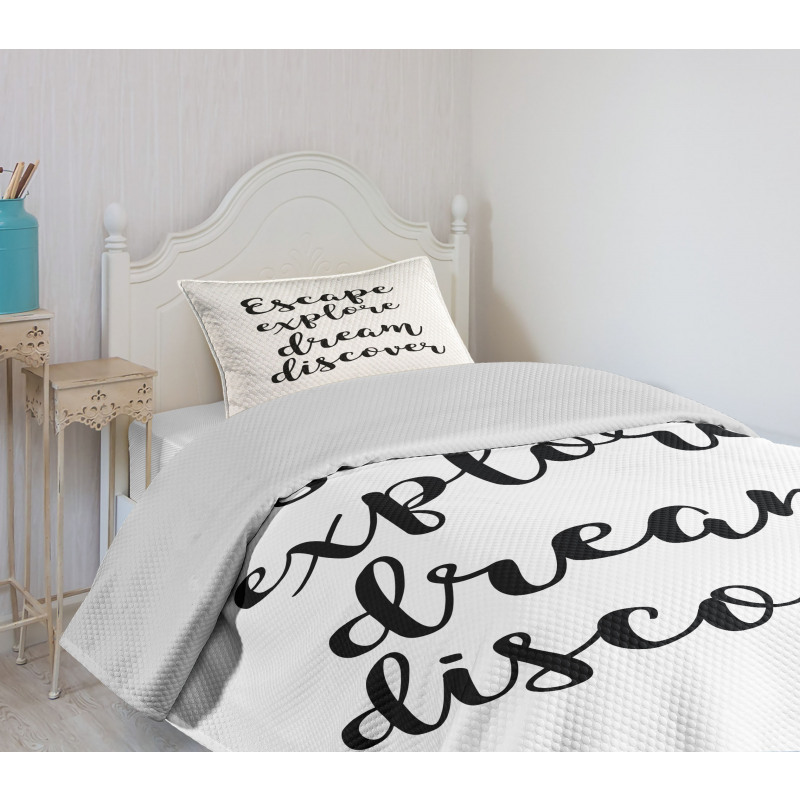 Brush Calligraphy Dream Bedspread Set