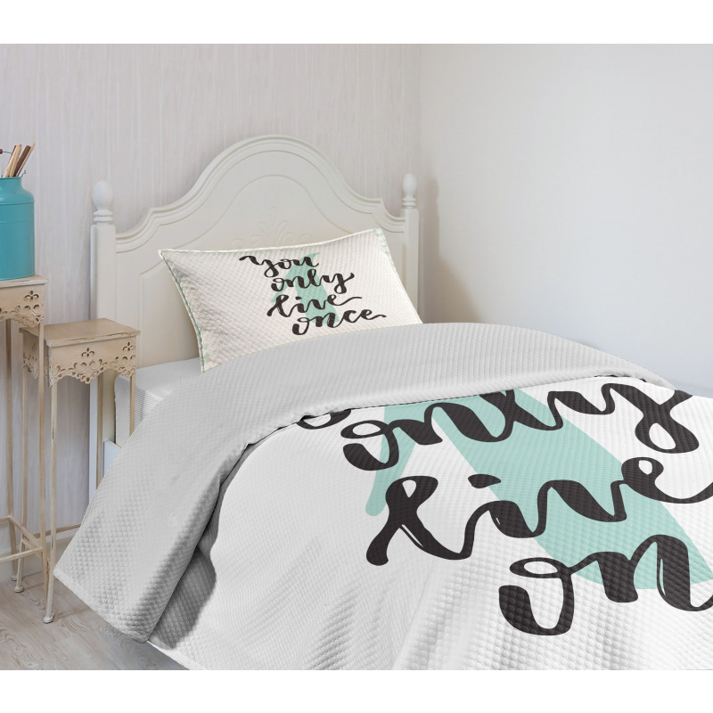 Hand Lettering Calligraphy Bedspread Set