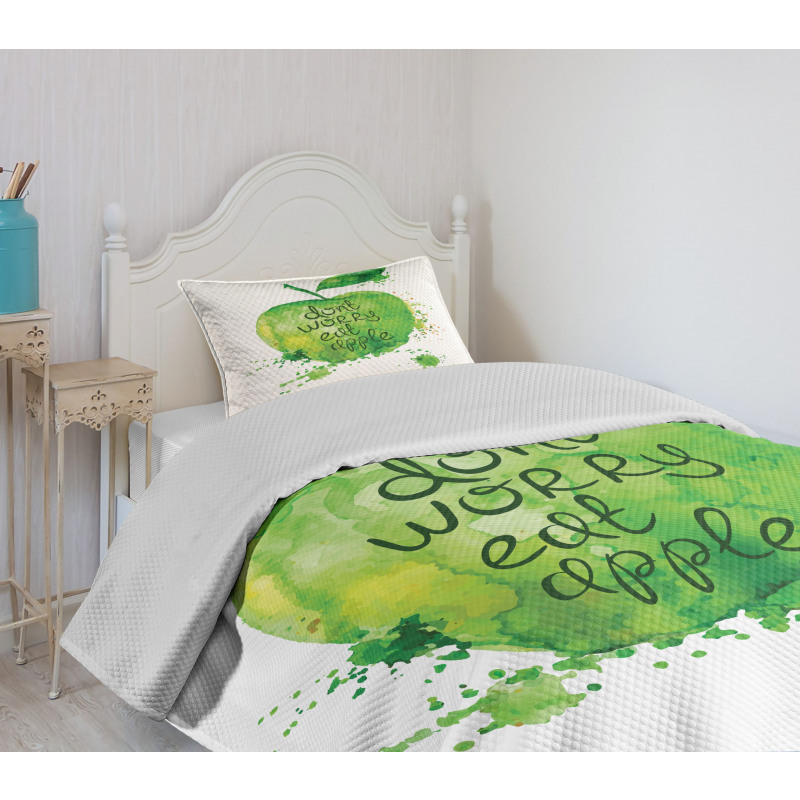 Dont Worry Eat Apple Bedspread Set