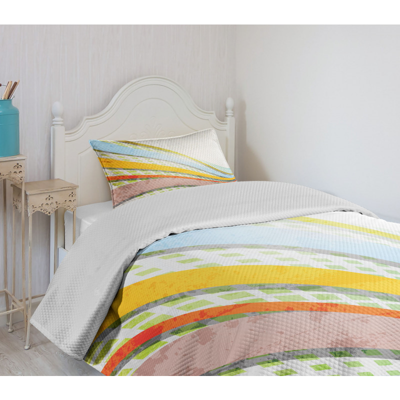 Curved Stripes Bedspread Set