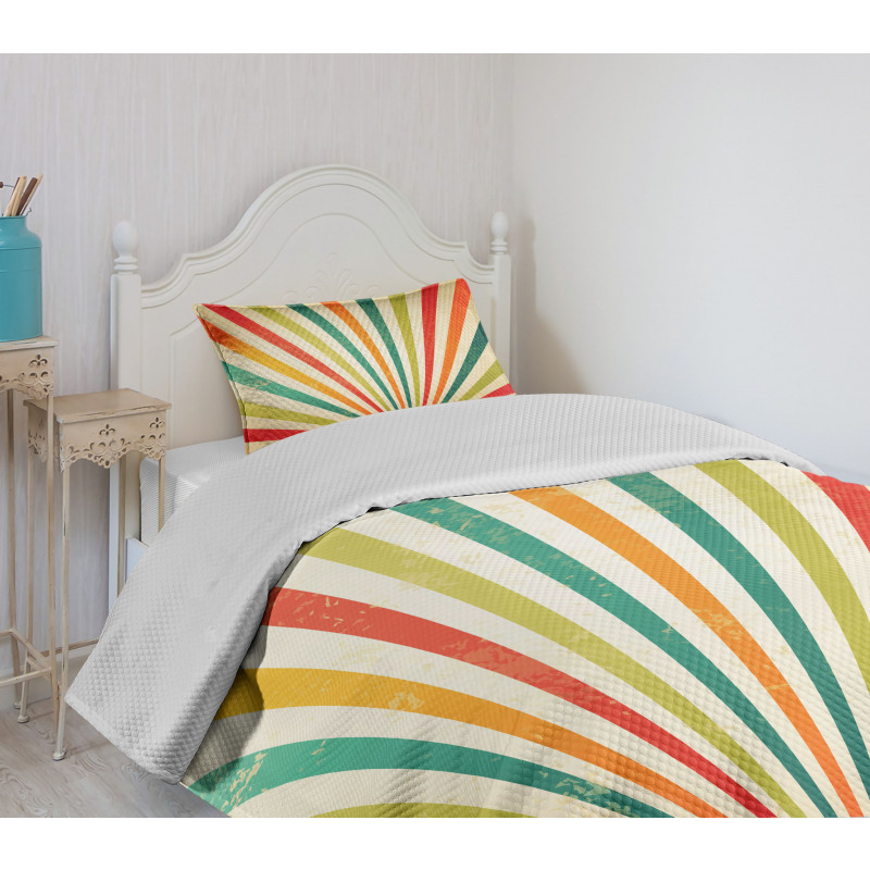 Retro Sun Rays Bedspread Set