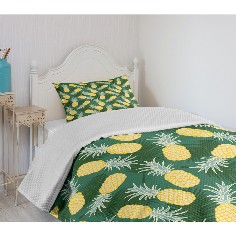 Palm Leaves Pineapples Bedspread Set