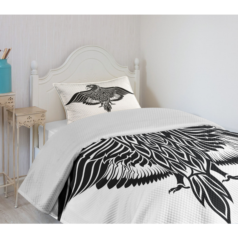 Traditional Heraldic Bird Bedspread Set