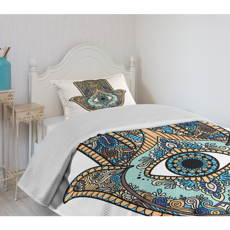 Motif All Seeing Eye Bedspread Set