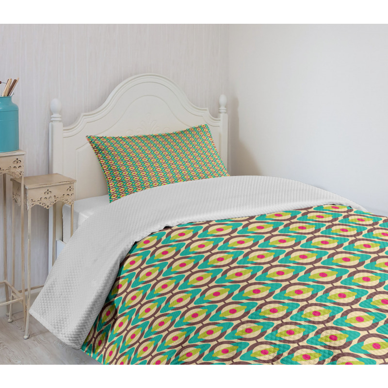 Groovy Oval Pattern Bedspread Set