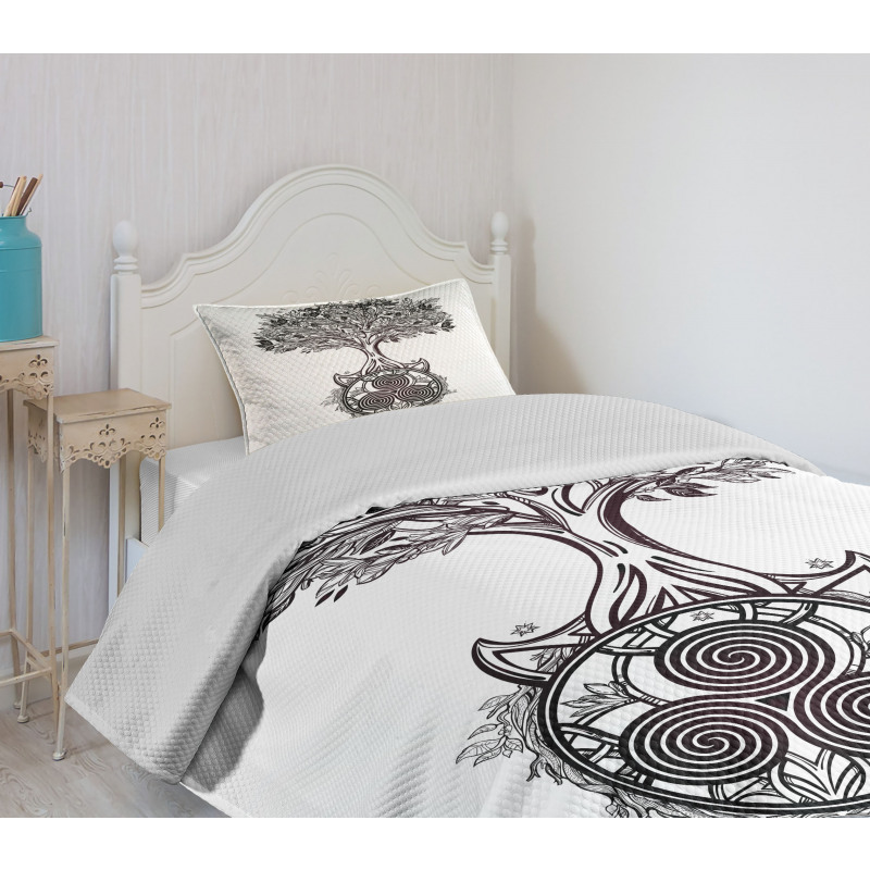 Tree of Life Triskelion Bedspread Set