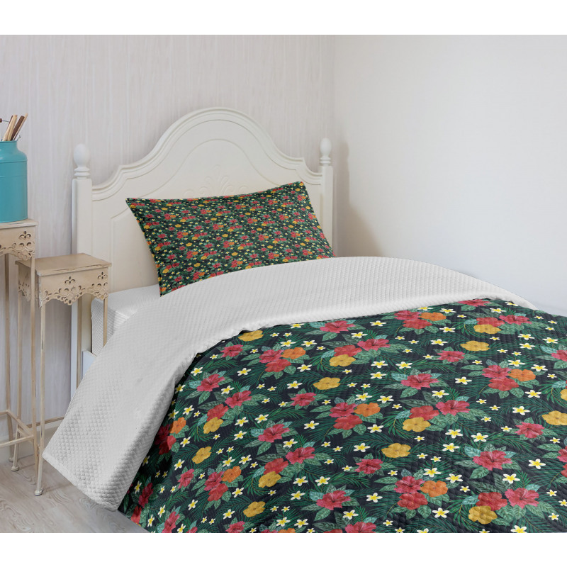 Realistic Flower Print Bedspread Set