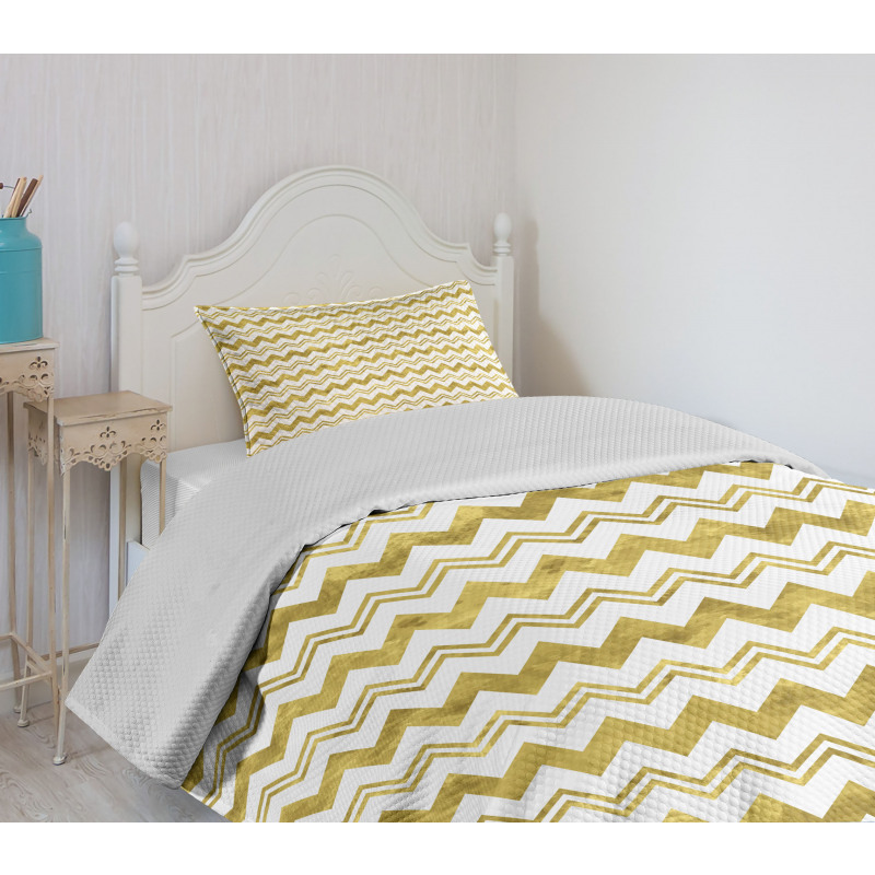 Unbalanced Chevron Bedspread Set