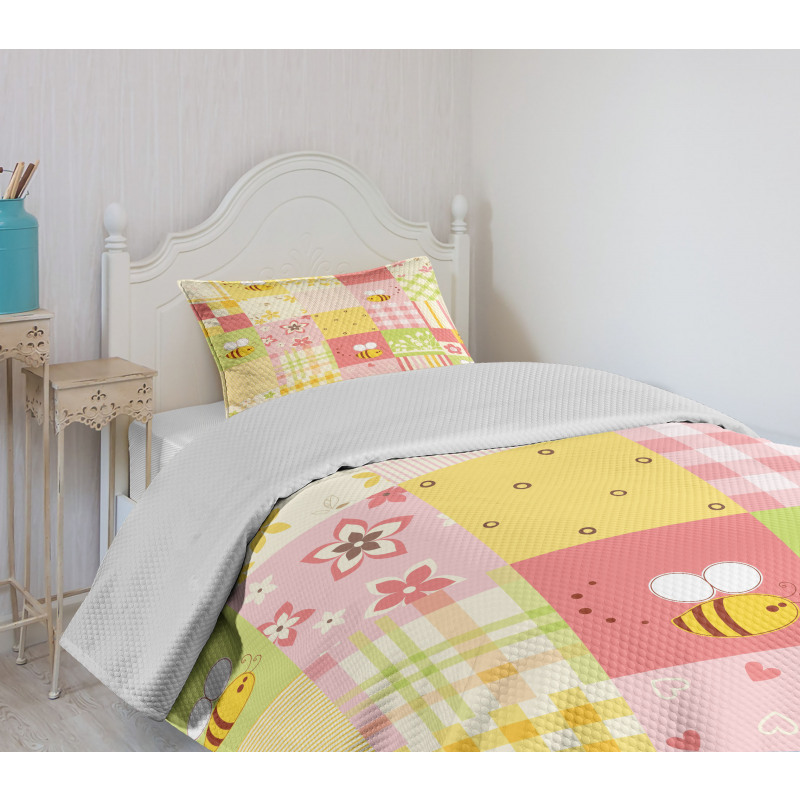 Floral and Geometric Tiles Bedspread Set