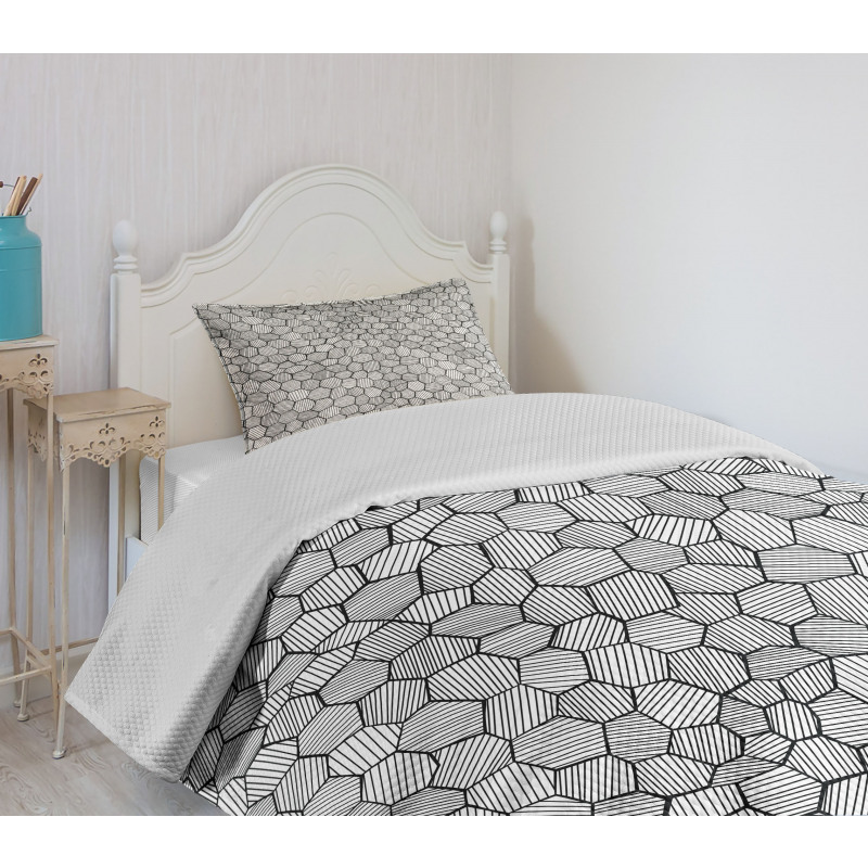 Sketch Hexagon Shapes Bedspread Set