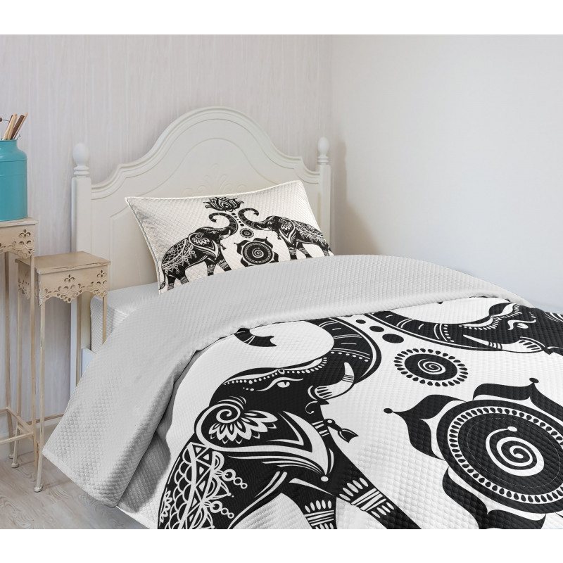 Elephants and Lotus Bedspread Set