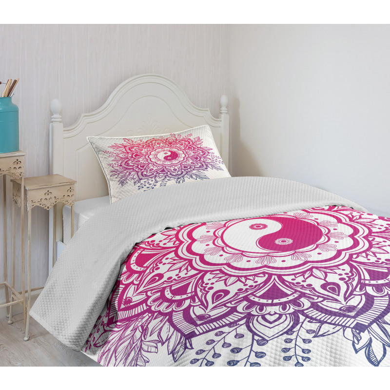 Floral Yin Yang Sign Bedspread Set