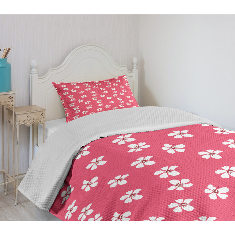 Hibiscus and Pistils Bedspread Set