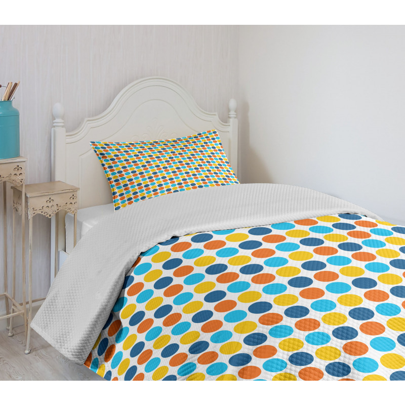 Geometric Retro Style Bedspread Set