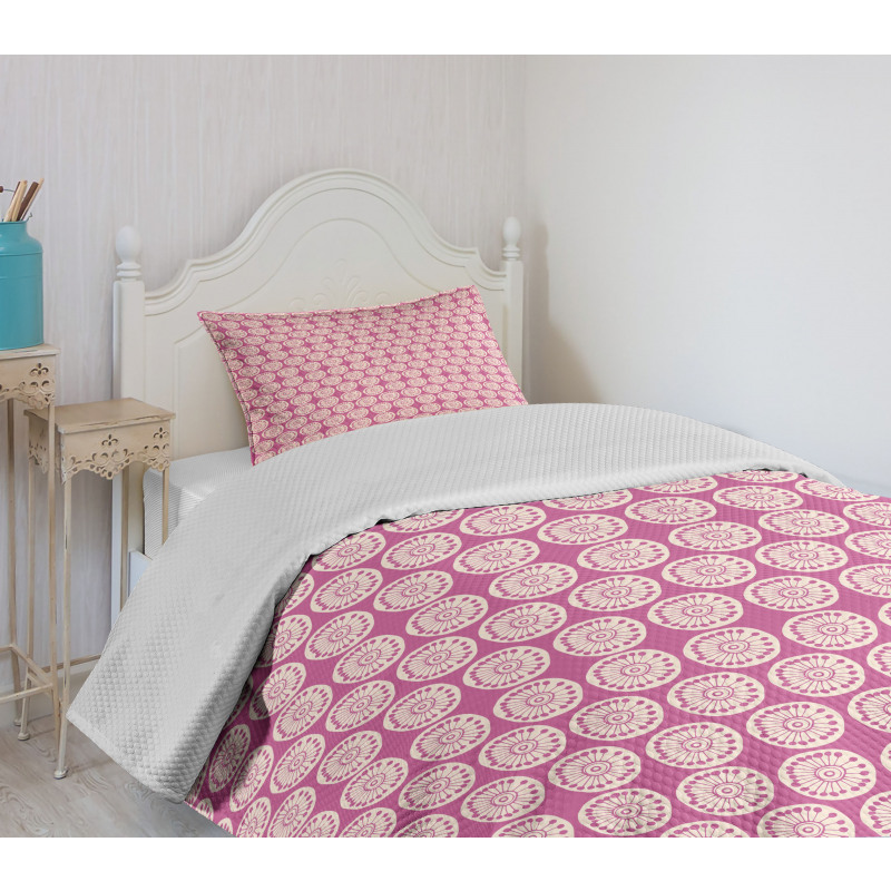 Doodle Circle and Spots Bedspread Set