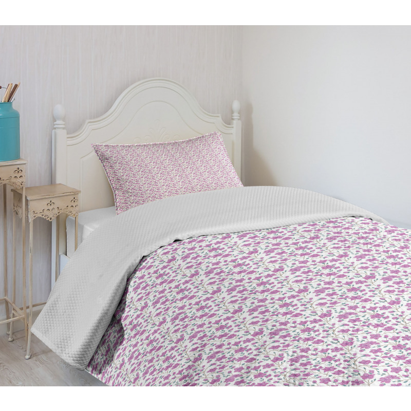 Magnolia Flower and Buds Bedspread Set