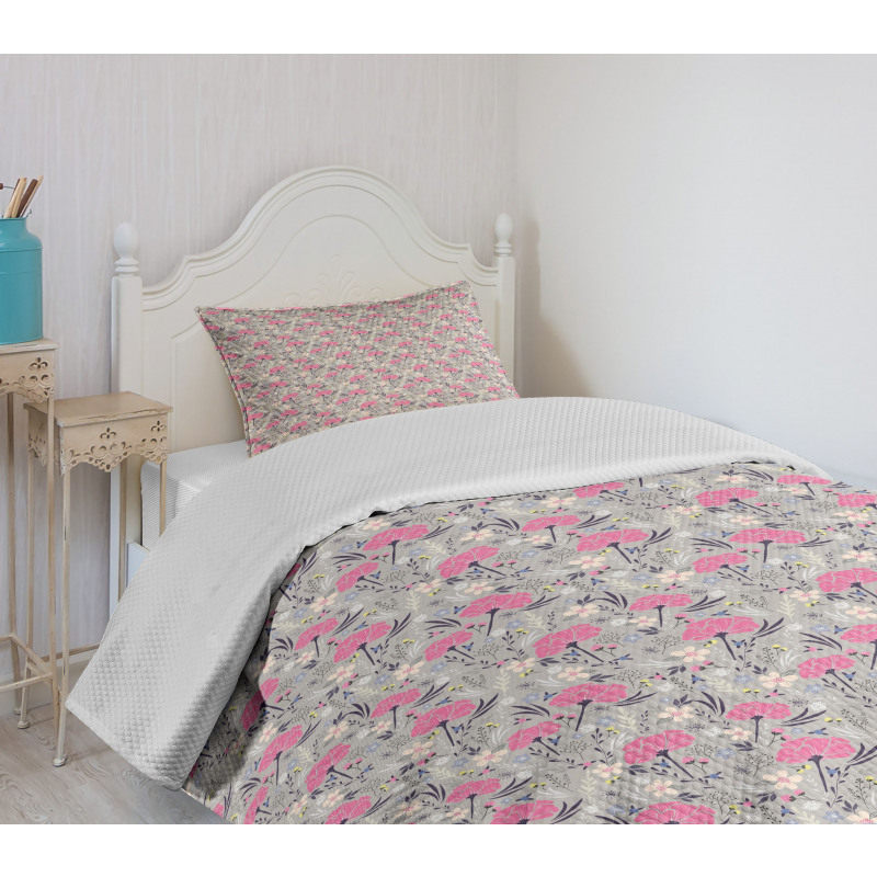 Repeating Dandelions Bedspread Set