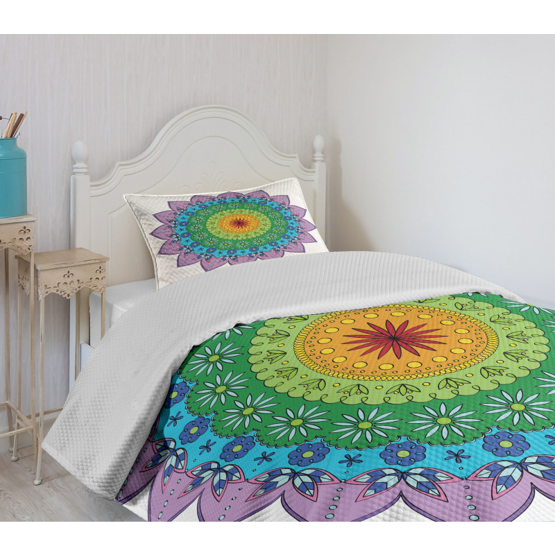 Eastern Daisy Bedspread Set