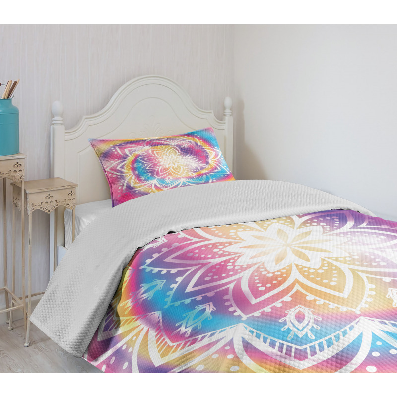 Spiral Stripes Bedspread Set