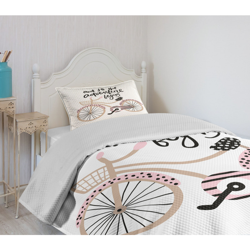 Bicyclend Words Bedspread Set