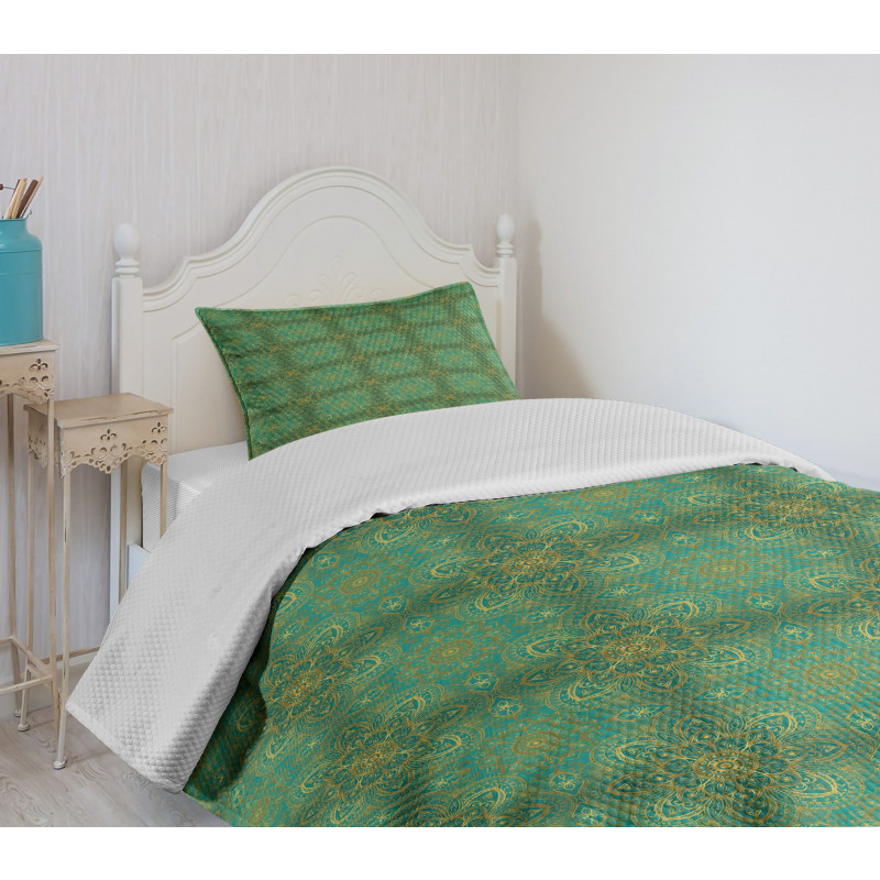Rich Curly Ornaments Bedspread Set