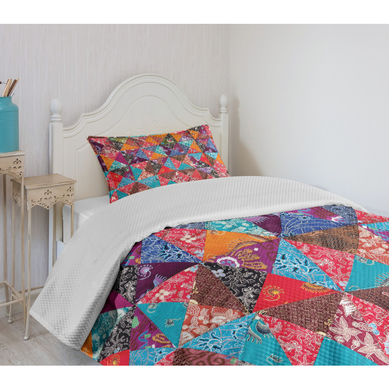 Colorful Traditional Bedspread Set