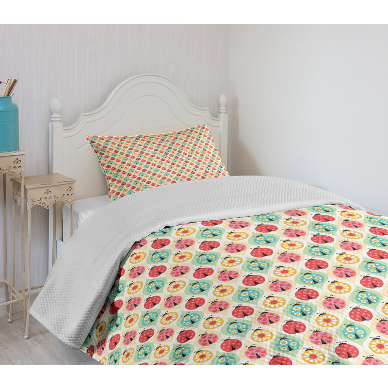 Cartoon Insect Floral Bedspread Set