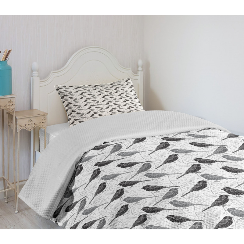Northern Mockingbirds Bedspread Set