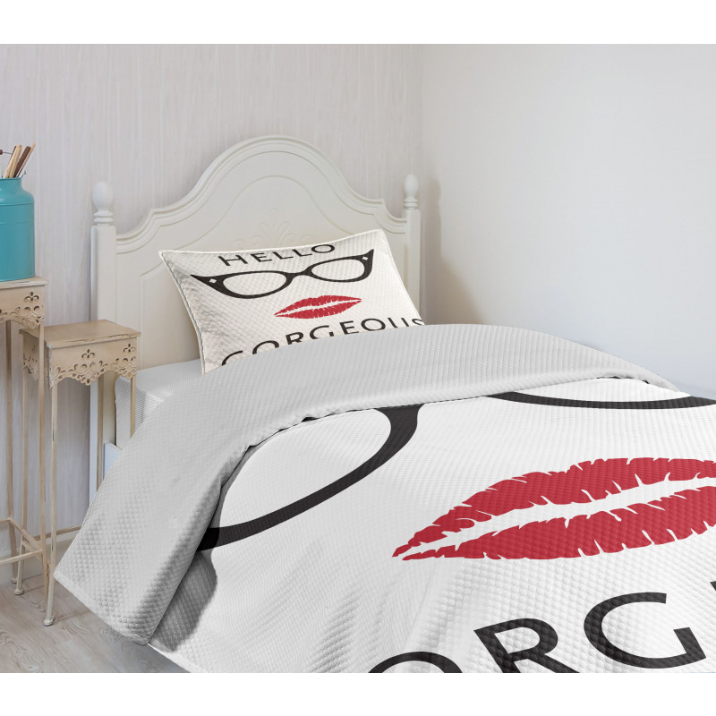 Red Lipstick Bedspread Set