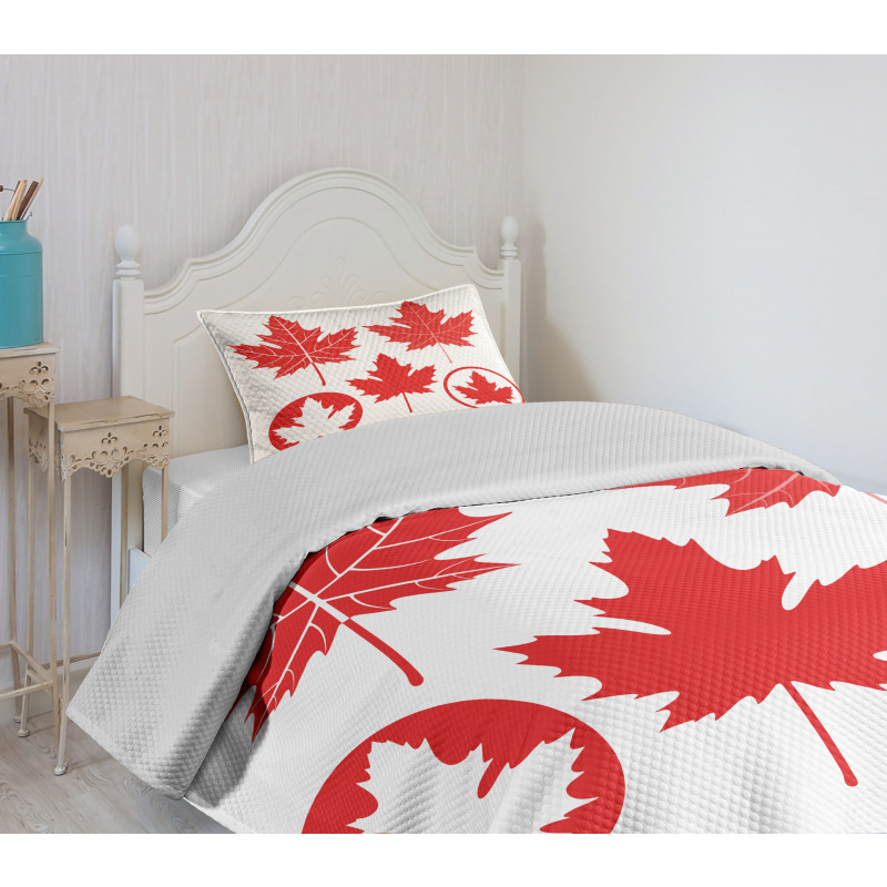 Canadian Flag Motifs Bedspread Set