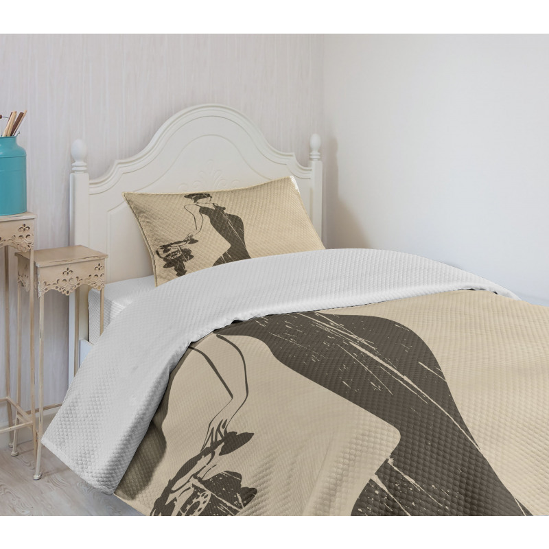 Female Model Call Bedspread Set