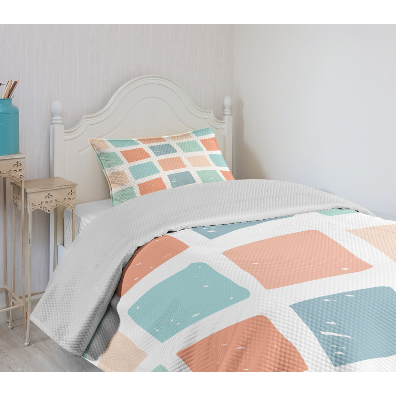 Pale Mosaic Squares Bedspread Set