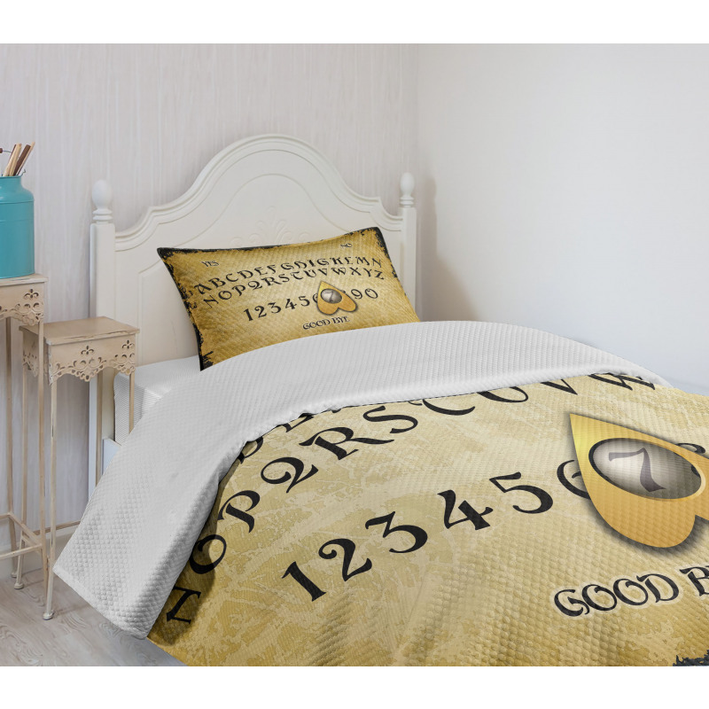 Vanished Background Bedspread Set