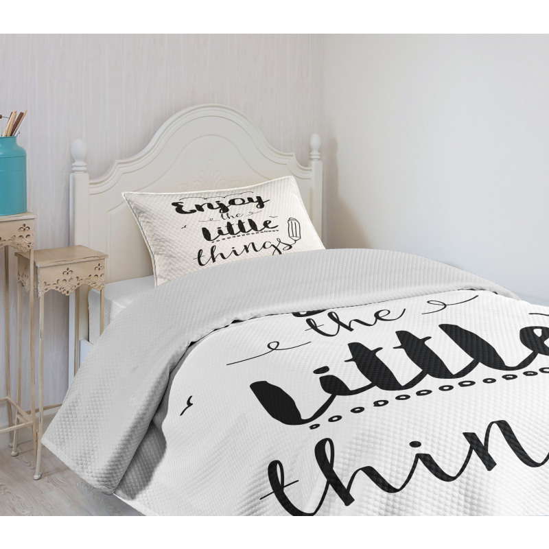 Words of Wisdom Phrase Bedspread Set