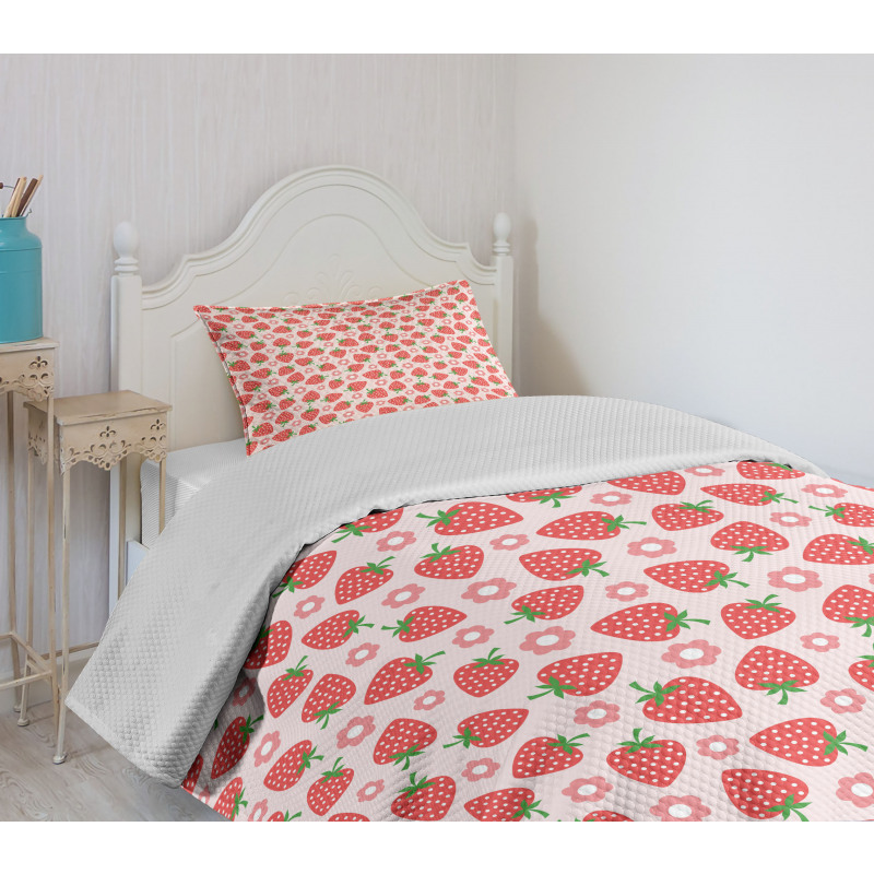 Retro Style Print Bedspread Set